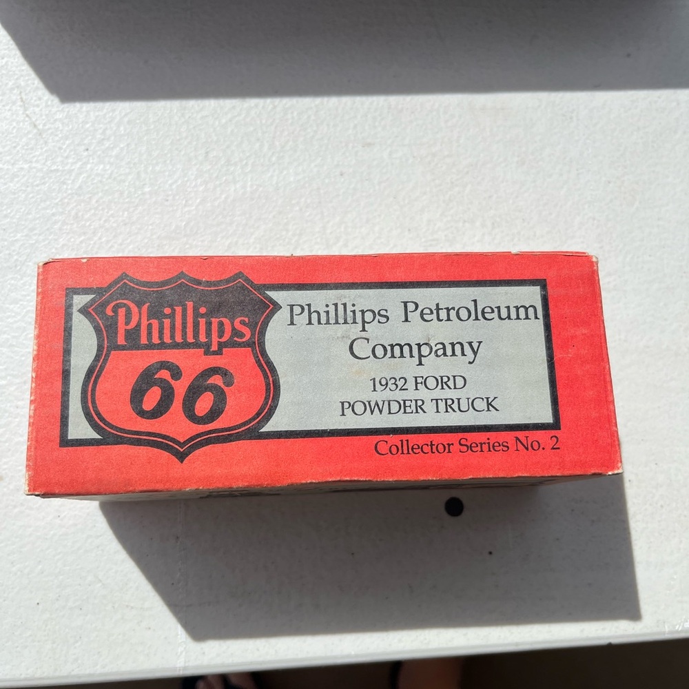 Red 1932 Ford Powder Truck Bank